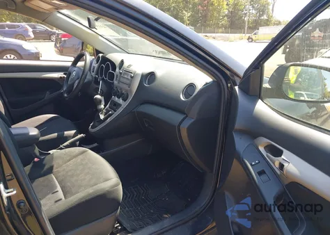 2010 Toyota Matrix z USA, uszkodzony, nr VIN 2T1KU4EE8AC370192